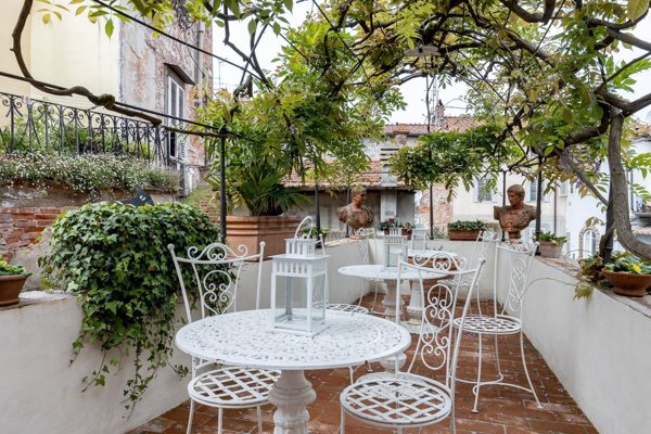 appartamento in vendita a Lucca in zona Centro Città