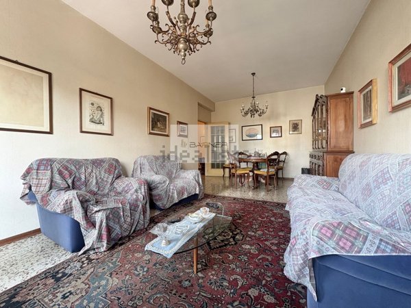 appartamento in vendita a Lucca in zona zona Arancio