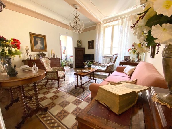 appartamento in vendita a Lucca in zona Centro Città