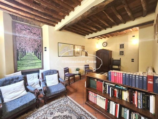 appartamento in vendita a Lucca in zona Centro Città