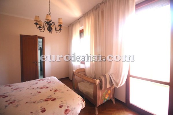 appartamento in vendita a Lucca in zona zona Arancio