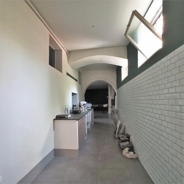 locale commerciale in vendita a Lucca in zona Centro Città