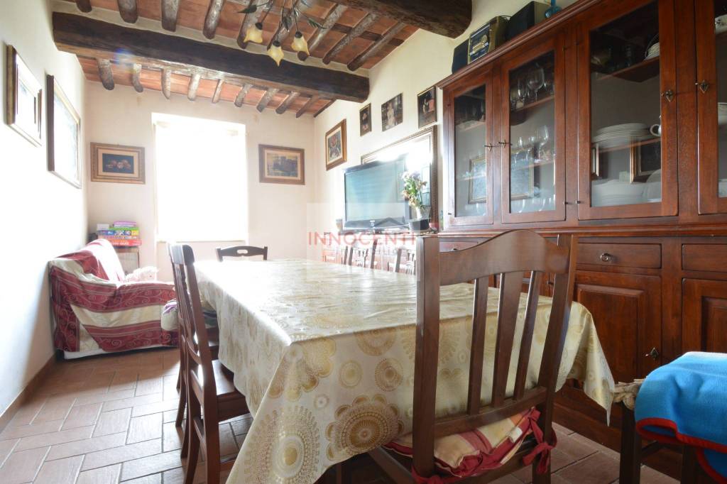 casa indipendente in vendita a Lucca in zona Nave