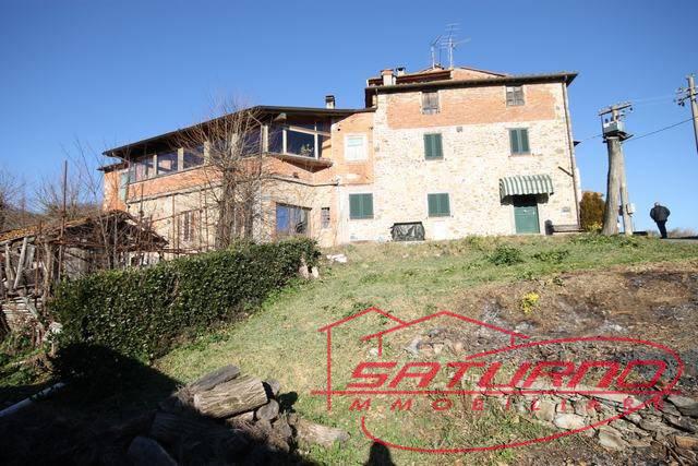 locale di sgombero in vendita a Lucca in zona Aquilea