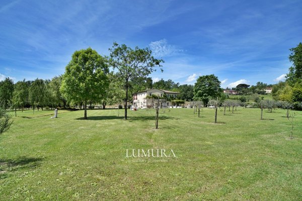 casa indipendente in vendita a Lucca in zona Maggiano
