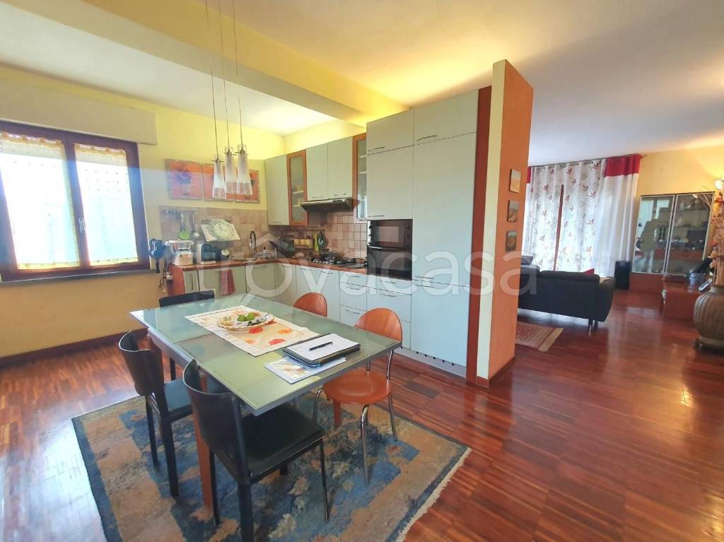 appartamento in vendita a Lucca in zona San Pietro a Vico