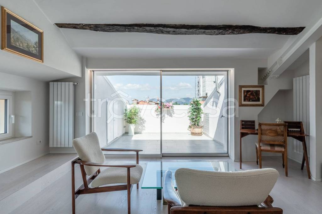 appartamento in vendita a Lucca