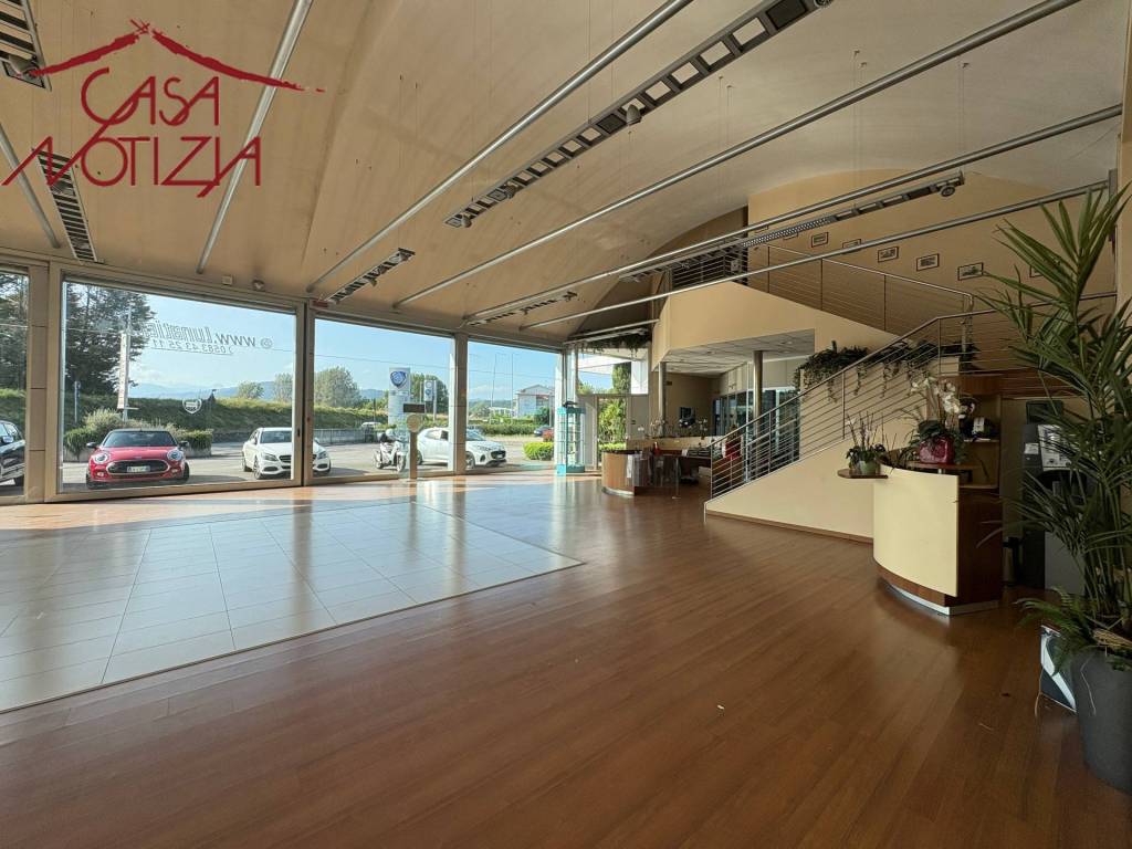 negozio in vendita a Lucca in zona zona San Marco