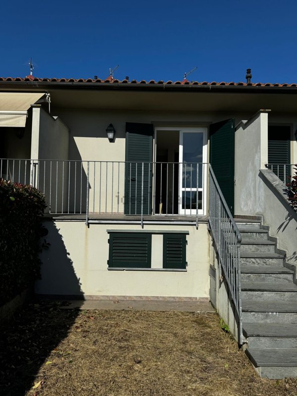 casa indipendente in vendita a Lucca in zona Sant'Alessio