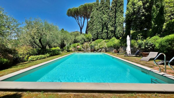 casa indipendente in vendita a Lucca in zona Sant'Alessio