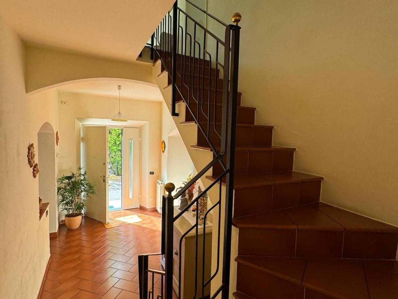 casa indipendente in vendita a Lucca in zona Ponte San Pietro