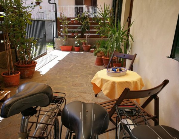 casa indipendente in vendita a Lucca in zona Ponte San Pietro