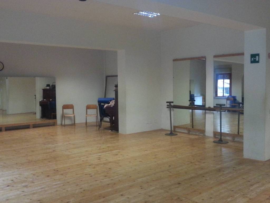 locale commerciale in vendita a Lucca in zona Centro Città