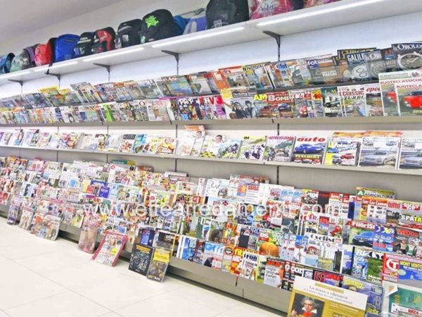 negozio in vendita a Lucca in zona Centro Città