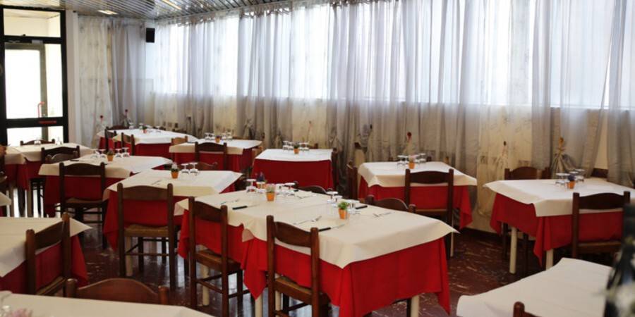 locale commerciale in vendita a Lucca in zona Centro Città