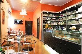 negozio in vendita a Lucca in zona zona Mugnano