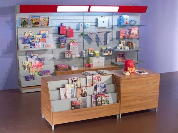 negozio in vendita a Lucca in zona Centro Città