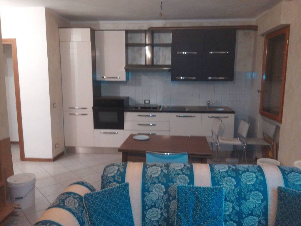 locale commerciale in vendita a Lucca in zona Maggiano