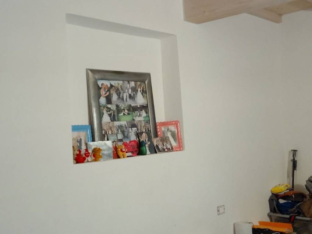 casa indipendente in vendita a Lucca in zona Meati