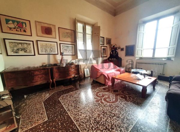 appartamento in vendita a Lucca in zona Centro Città