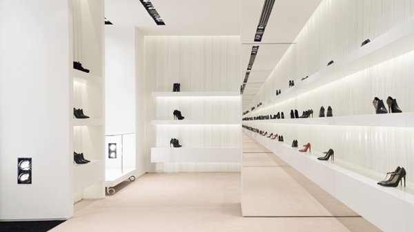 locale commerciale in vendita a Lucca