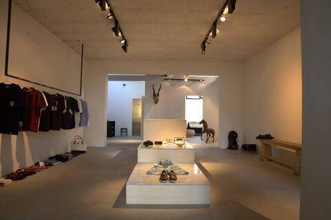 locale commerciale in vendita a Lucca