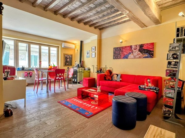 appartamento in vendita a Lucca in zona Centro Città