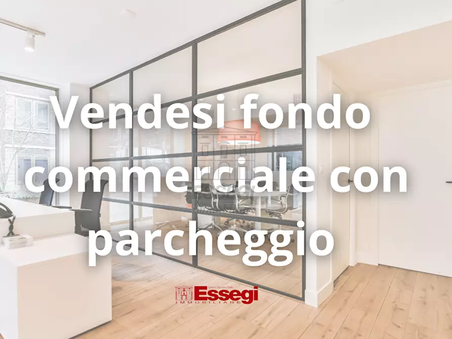 locale commerciale in vendita a Lucca in zona Centro Città