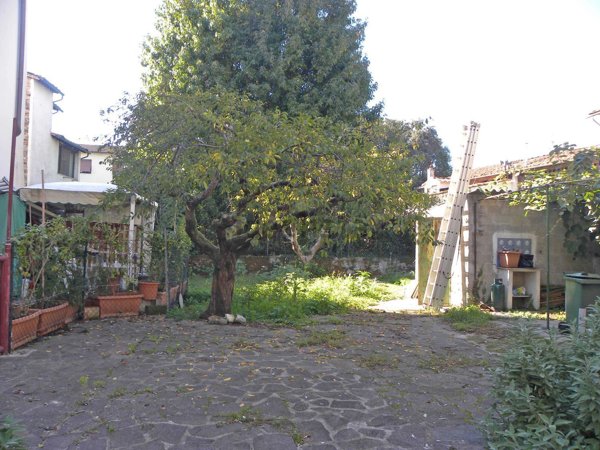 appartamento in vendita a Lucca in zona Nave