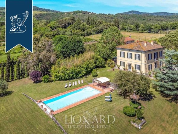 casa indipendente in vendita a Lucca in zona Carignano