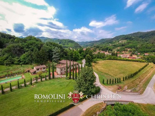 casa indipendente in vendita a Lucca in zona Torre