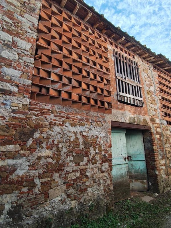 casale in vendita a Lucca in zona Sant'Anna