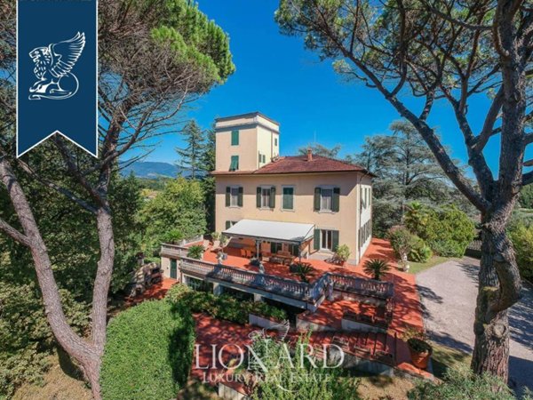 casa indipendente in vendita a Lucca in zona Torre