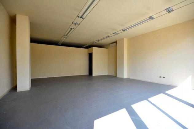 negozio in vendita a Lucca in zona zona San Marco