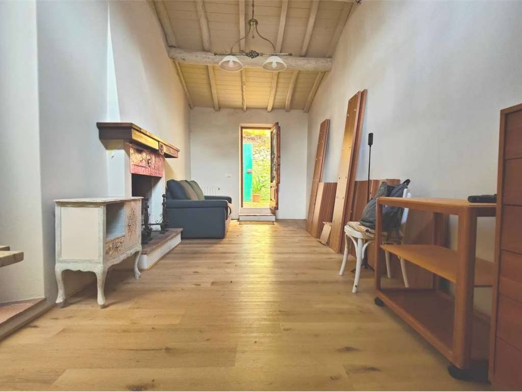 appartamento in vendita a Lucca in zona Ponte a Moriano