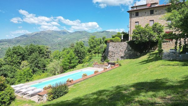 casale in vendita a Lucca in zona Pieve Santo Stefano