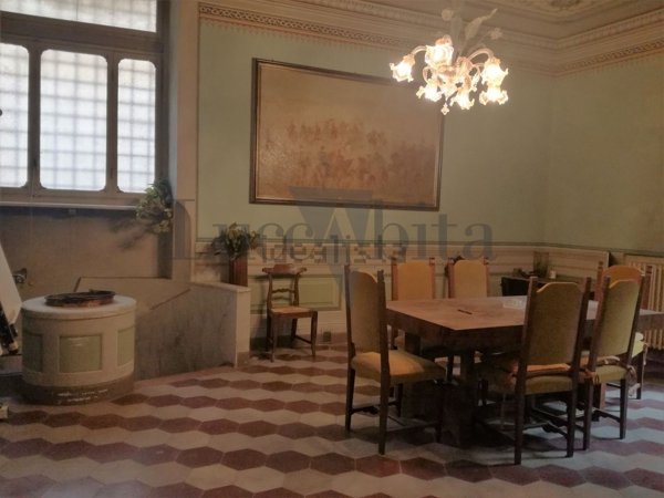 appartamento in vendita a Lucca in zona Centro Città
