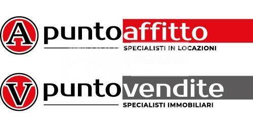 negozio in vendita a Lucca in zona Centro Città