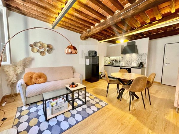 appartamento in vendita a Lucca in zona Centro Città