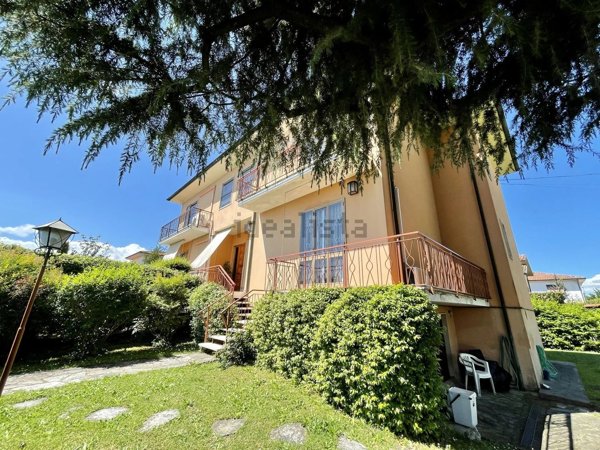 casa indipendente in vendita a Lucca in zona zona Arancio