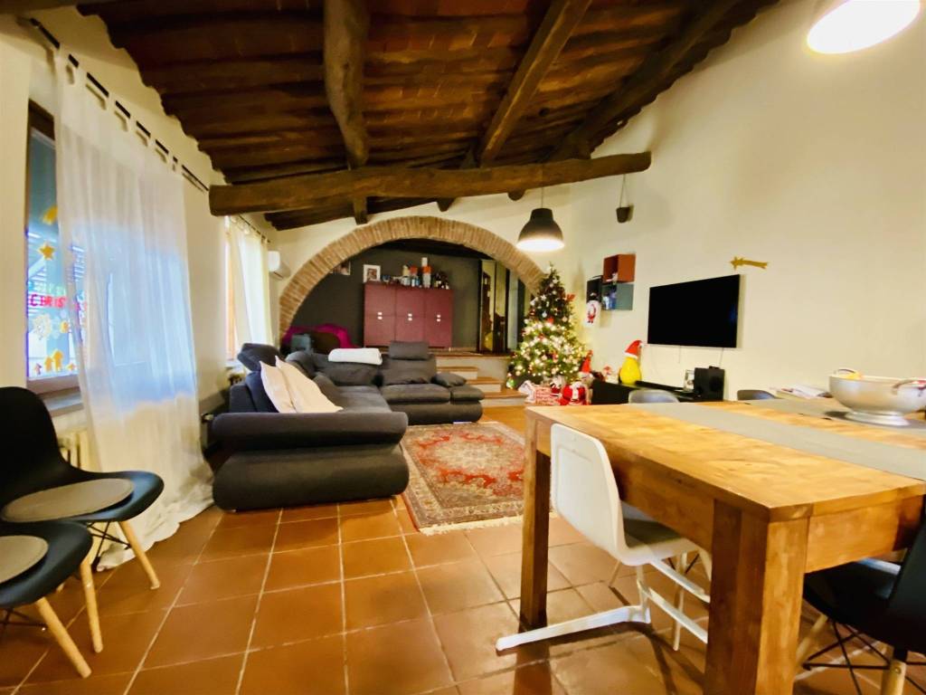 appartamento in vendita a Lucca in zona Centro Città