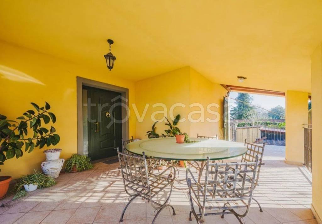 casa indipendente in vendita a Lucca in zona zona Mugnano