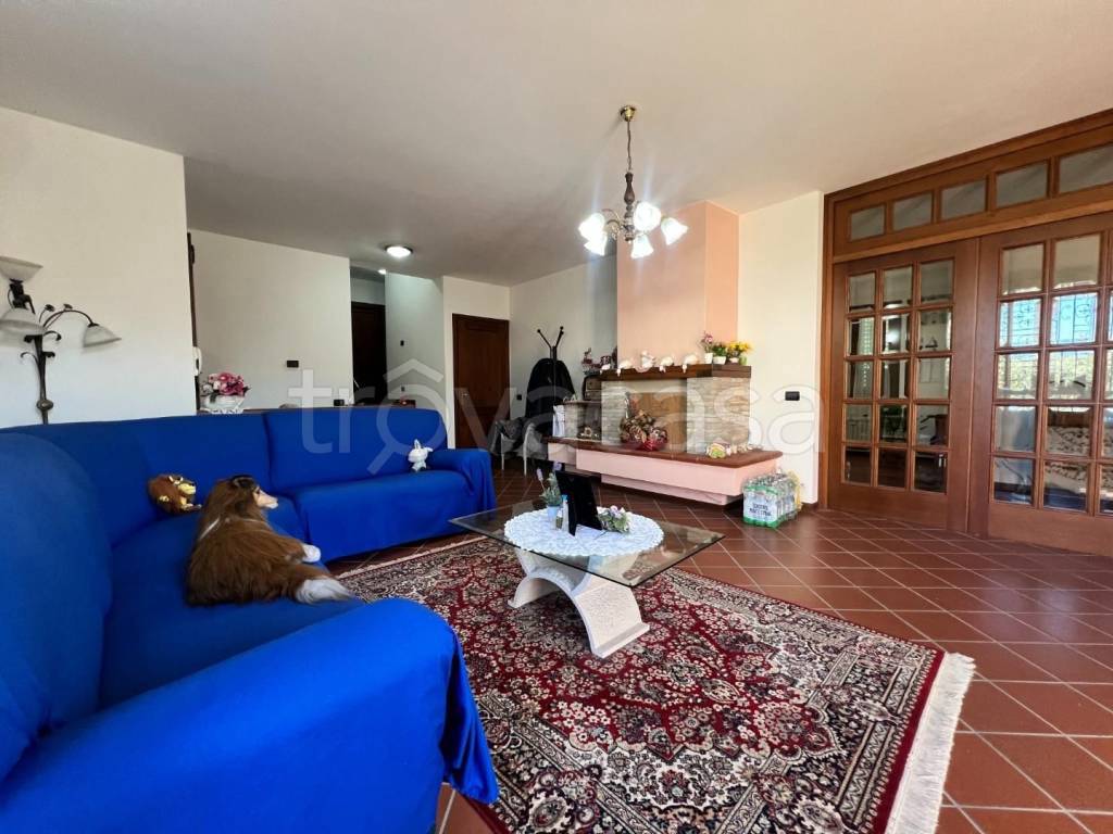 casa indipendente in vendita a Lucca in zona zona Antraccoli