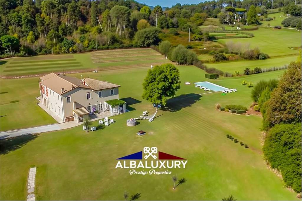 casa indipendente in vendita a Lucca in zona Maggiano