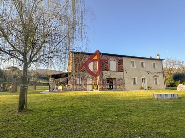 casa indipendente in vendita a Lucca in zona Pieve Santo Stefano