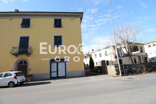 negozio in vendita a Lucca in zona Ponte a Moriano