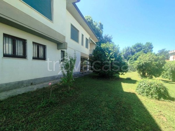 casa indipendente in vendita a Lucca in zona zona Mugnano