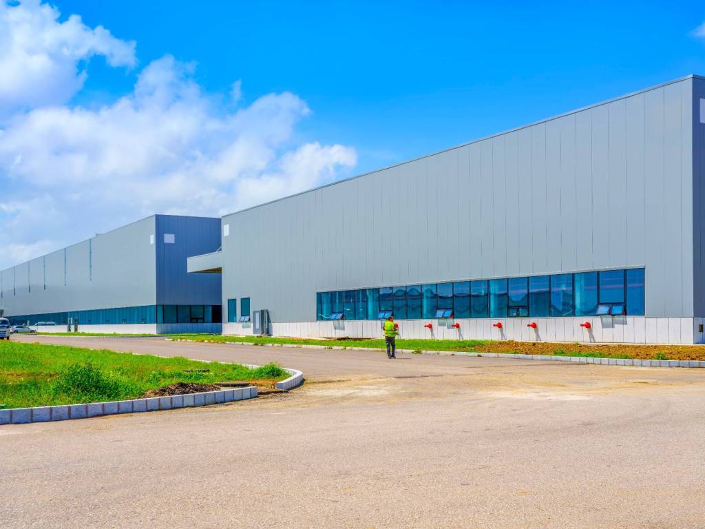 locale commerciale in vendita a Lucca in zona zona SS. Annunziata