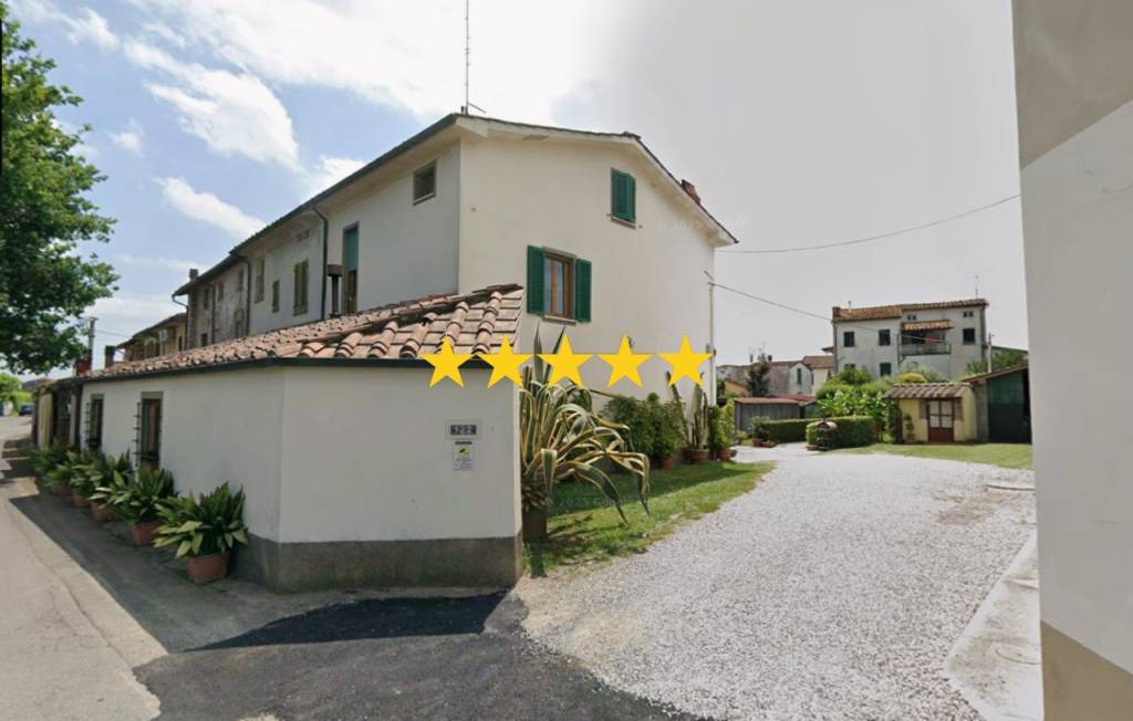 appartamento in vendita a Lucca in zona Picciorana