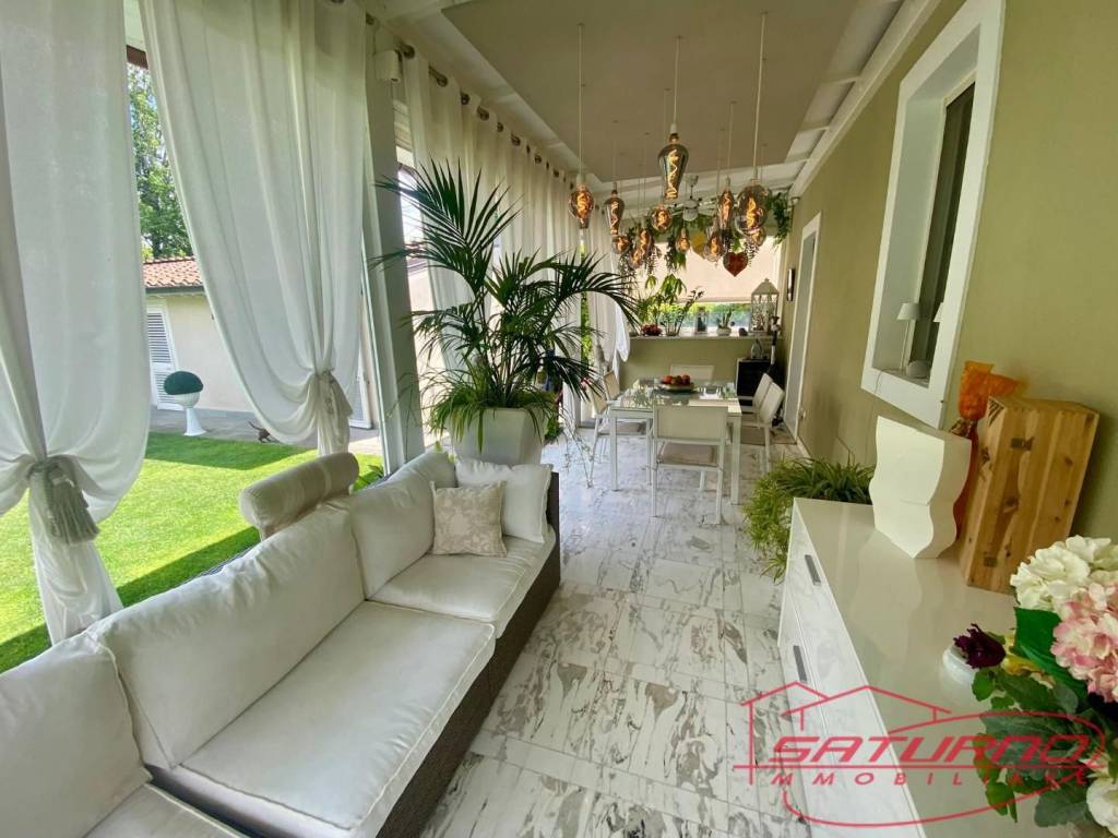 casa indipendente in vendita a Lucca in zona Mutigliano